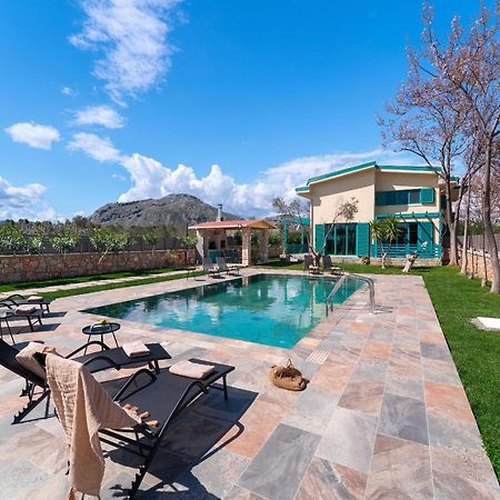Serenity Villas 科林比亚 外观 照片